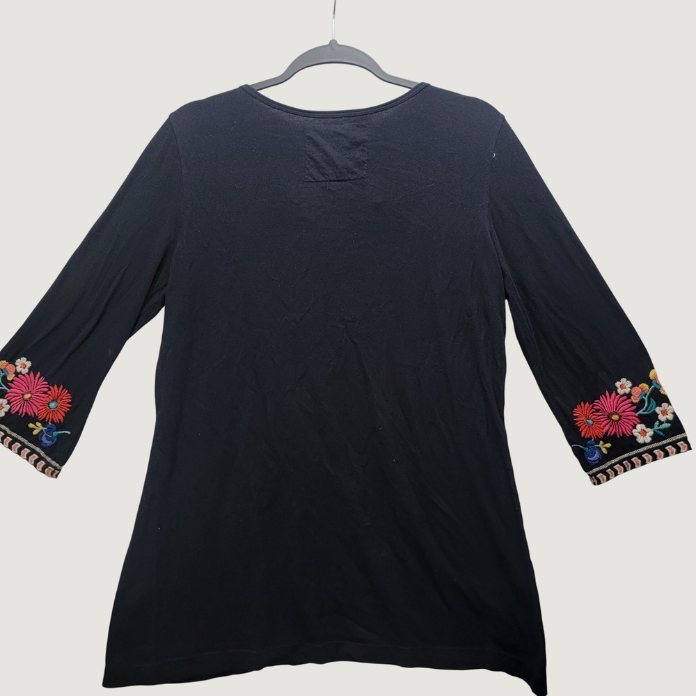 JW Los Angeles Johnny Was Black Floral Embroidered Boho V-Neck Top S 3/4 Sleeve - Picture 8 of 11